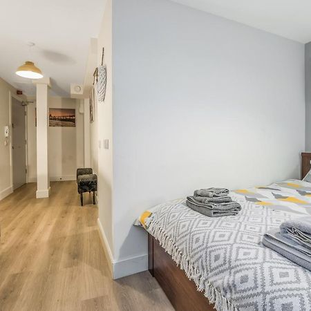 Relaxing & Cozy Studio Apartment - Oasis In The Heart Of Edinburgh - Sleeps Up To 3 Guests Bagian luar foto